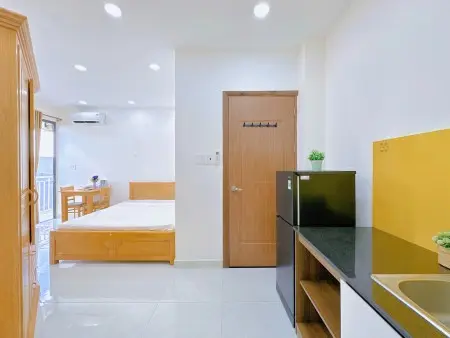 Phòng Ban Công – Thang Máy – Giá Tốt Gần Trung Tâm Bình Thạnh