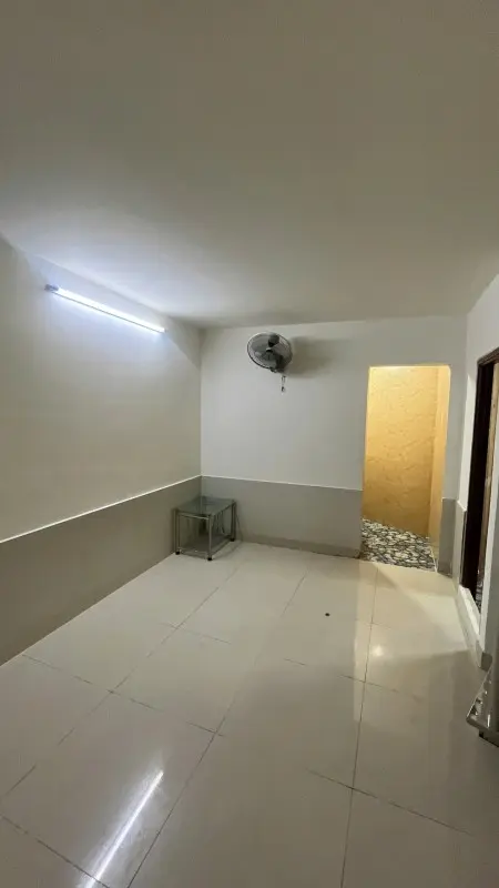 Nhà Nguyên Căn 4Pn Huỳnh Mẫn Đạt Gần Sát Chợ Hòa Bình Chùa Vạn Phật Trần Hưng Đạo Bv Chấn Tchỉnh Hìn