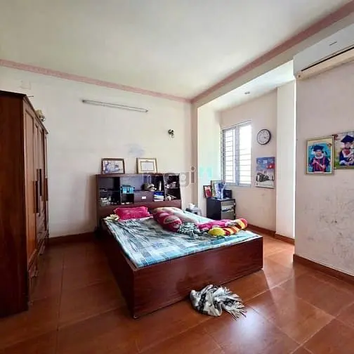 Bán Căn Nhà Phố Liền Kề Thuộc Khu Dự Án Dịch Vụ Công Ích, Lê Văn Thịnh