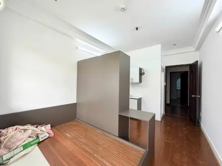 Cho Thuê Phòng Trọ Tách Bếp Có Ban Công Siêu Rộng Ngay Trung Tâm- Lý Thái Tổ- Quận 3