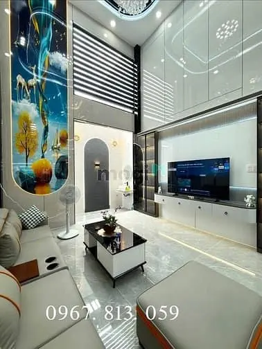 Nhà Kế Bên Trường Cấp 2 Nguyễn Hiền, Dt:4X14M, Lửng, 3 Lầu, 4Pn, Gara