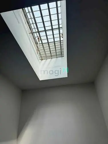 Bán Nhà 1 Trệt 2 Lầu Hẻm 47 Trường Lưu, Long Trường, Q9 - Giá 4 Tỷ 250