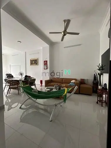 Bán Nhà 1 Trệt 2 Lầu Ngang 7,35M Đường 12 Gần Trường Hoa Lư