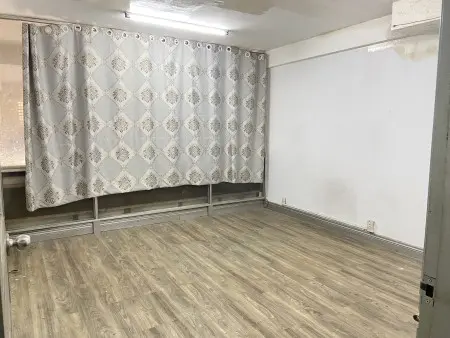 Cho Nữ Thuê Phòng Trọ Mặt Tiền Quận 4