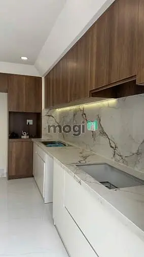 Nhà 1 Trêt 1 Lửng 2 Lầu Đường 672 Ngay Chung Cư Văn Hóa Phước Long B