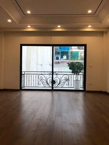 Phố Ngọc Lâm – Long Biên – Ô Tô – 82 M2 – 6 T – Mt 4.8 M – Giá 23.3 Tỷ