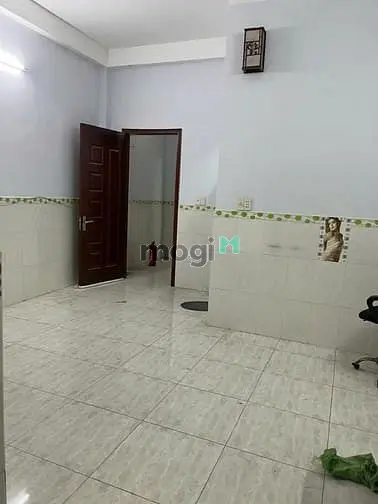 Bán Nhà Quận 2 Cách Nguyễn Thị Định Chỉ 10M, Sân Đậu Ô Tô 5 Tầng 5Pn