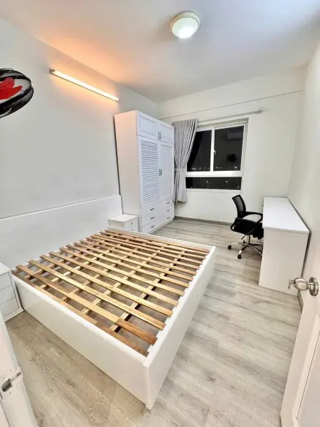 Giá 14Tr/Th, C/C Phúc Yên, Phan Huy Ích, P15, Tb, 130M2, 3Pn, 3Wc. Căn Góc.