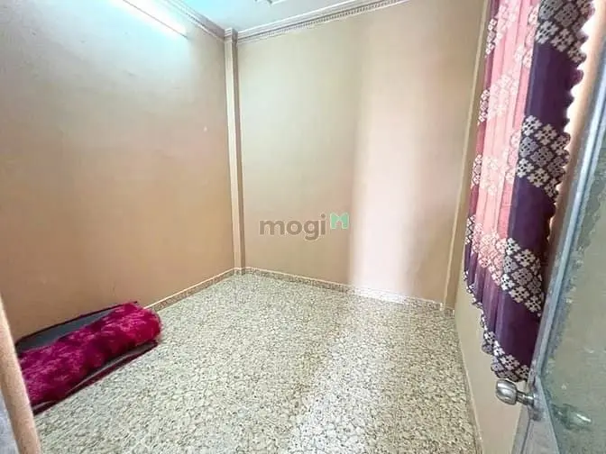 Hàng Hiếm - Nhà 1 Lầu 2Pn Mặt Tiền Hẻm 4M Huỳnh Tấn Phát, Quận 7