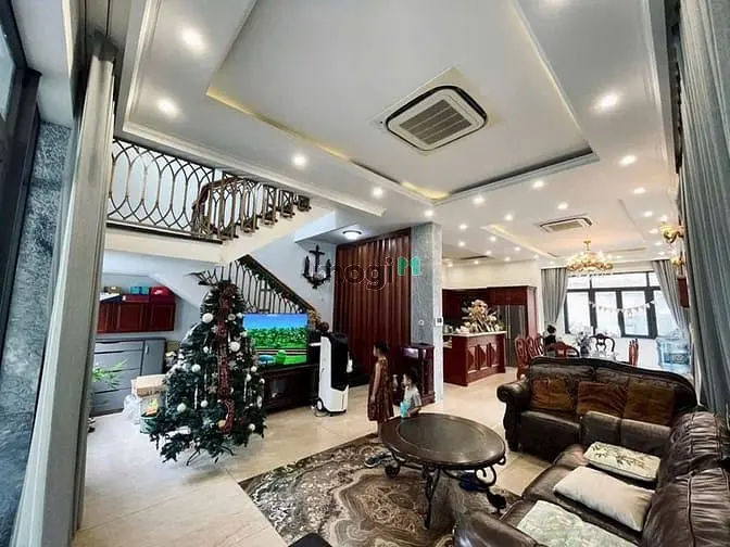 Bán Gấp Nhà Biệt Thự Đặng Thùy Trâm Ngang 10M 200M2 4 Tầng Đẹp 30 Tỷ