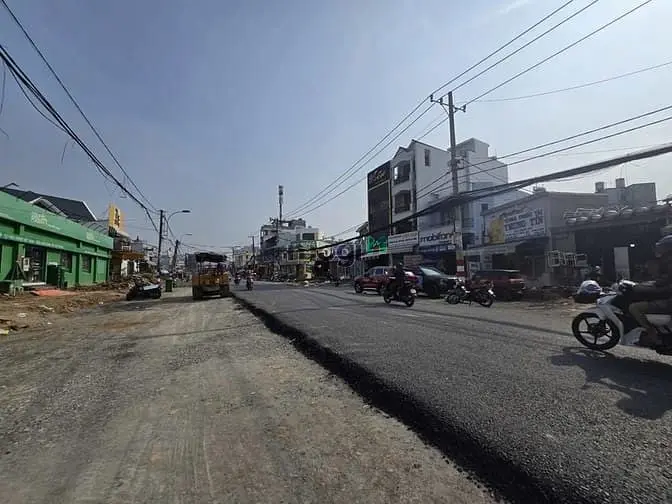 Bán Nhà Quận 2 Cách Nguyễn Thị Định Chỉ 10M, Sân Đậu Ô Tô 5 Tầng 5Pn