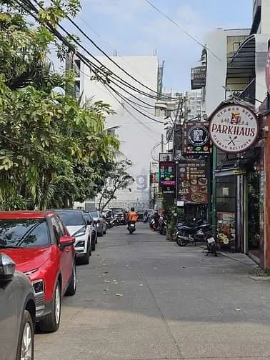 Mb Nguyễn Văn Hưởng, Thảo Điền - View Sông + Landmark81, Giá 80Tr/Th