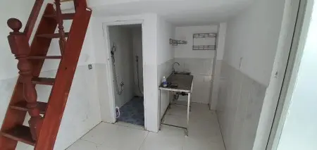 Cho Thuê Phòng Trọ Gác Cao, Có Ban Công Giá 2Tr4 Tại Lý Phục Man, Bình Thuận, Quận 7