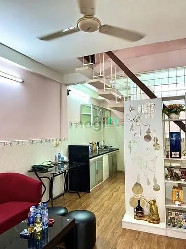 Cho Thuê Nhà 3 Phòng 11Tr Đường Hoàng Văn Thụ, P.4, Q.tân Bình