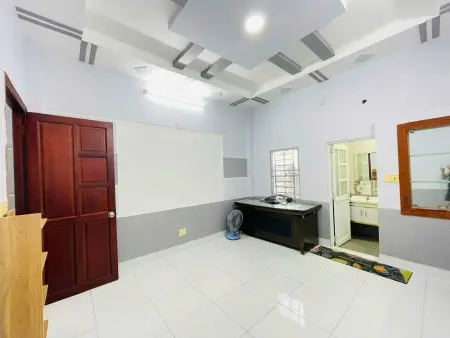 Cho Thuê Phòng Gần E-Mart Phan Huy Ích - Có Cửa Sổ Trời