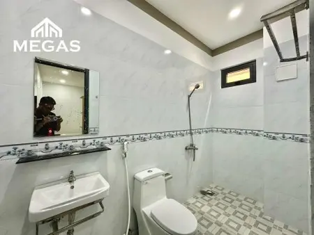 Tìm Bạn Nữ Đồng Hành Chia Sẻ Không Gian Sống Chỉn Chu, Văn Minh Gần Khu Vực Huit