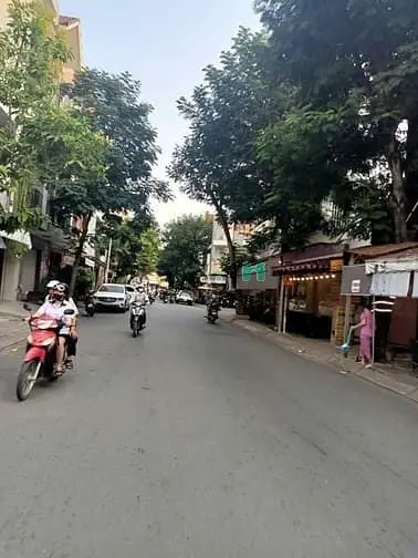 Đất Lô Góc Đường 20 M, Khu Sadeco Tân Phong Quận 7. 5*18 Còn 15,8 T.ỷ.