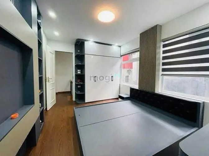 Nhà Đẹp Long Lanh Ngõ Đội Cấn, Giá 7.55 Tỷ, 30M2X5T, Ở Luôn