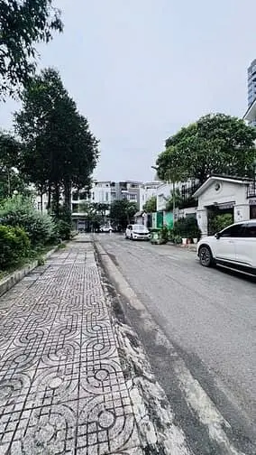 Biệt Thự Đào Kim Cương - Khu Vip Quận 2 - Khu Dân Cư Hà Đô - 500M2