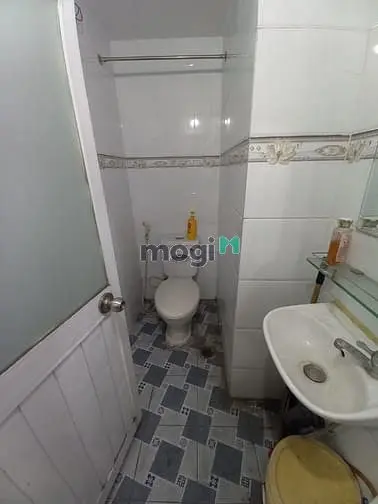 Cho Thuê Mặt Bằng Mặt Tiền Sầm Uất Đinh Bộ Lĩnh(Gần Trường Lê Văn Tám)