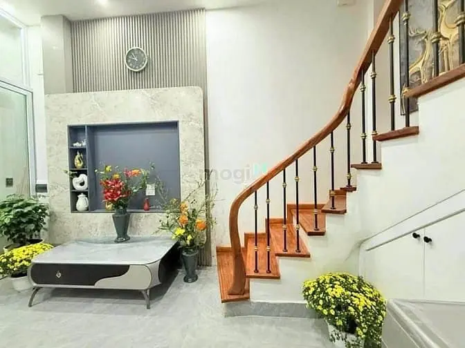 Nhà Đẹp Long Lanh Ngõ Đội Cấn, Giá 7.55 Tỷ, 30M2X5T, Ở Luôn