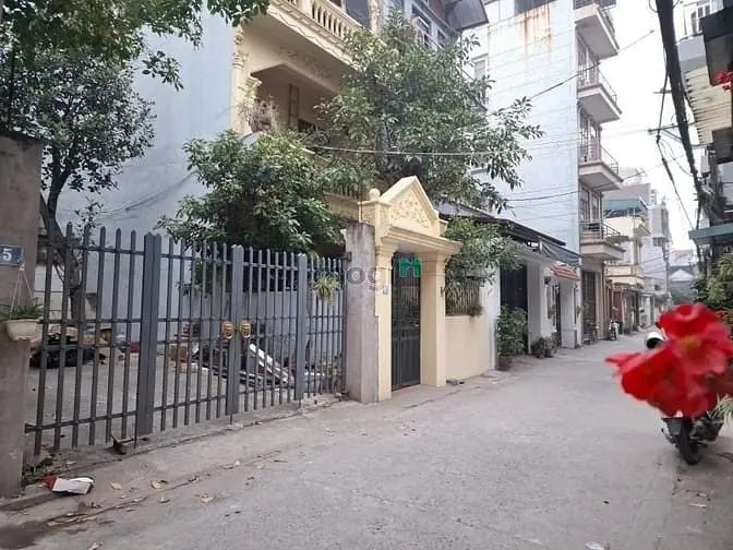 Ngô Gia Tự - Long Biên – Ô Tô Tránh - 101 M2 – Đất – Mt 5.2 M – Giá 16