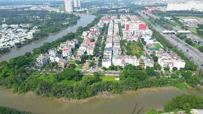 Đất Lô Góc Đường 20 M, Khu Sadeco Tân Phong Quận 7. 5*18 Còn 15,8 T.ỷ.