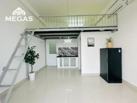 Phòng Gác + Ban Công Giá Rẻ - Mới Xây 100% - Full Nội Thất - Ngay Đh Công Nghiệp Mới