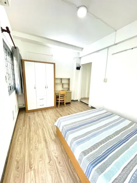 Cho Thuê Căn Hộ 1Pn Tách Bếp Có Ban Công Riêng Sát Quận 1- Huỳnh Văn Bánh, Quận Phú Nhuận