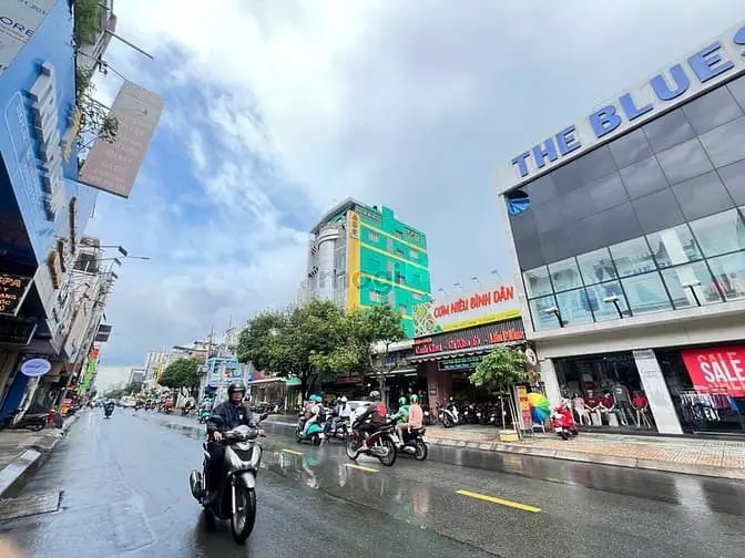 Cho Thuê Nhà 1035-1037 Cách Mạng Tháng Tám, Tân Bình - Ngang 12M