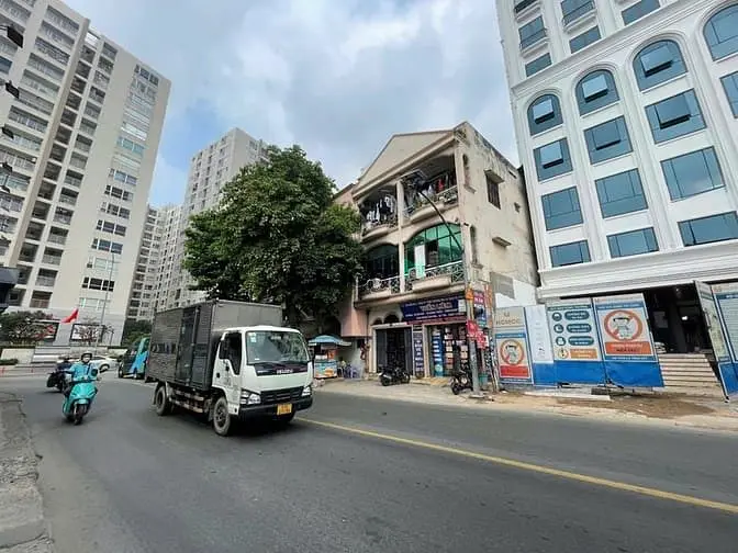 Cho Thuê Tòa Nhà 9-11-13 Phổ Quang - Gần Sân Bay Tân Sơn Nhất