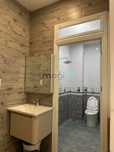 Bán Nhà 1 Trệt 1 Lầu Ngay Chợ Phú Thọ, Shr, Dt 168M2, Giá 3.6 Tỷ