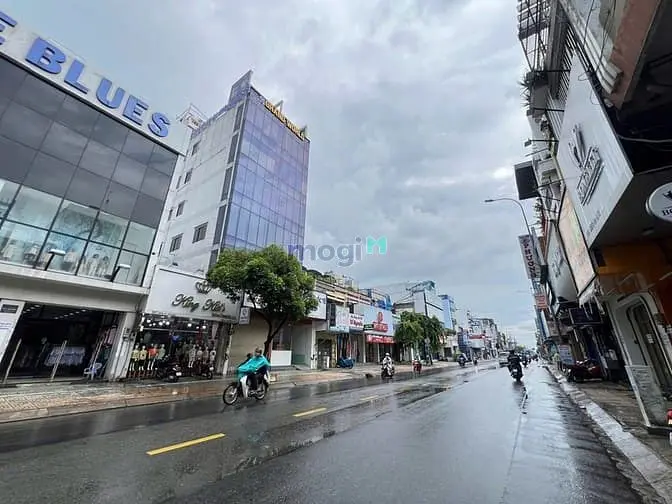 Cho Thuê Nhà 1035-1037 Cách Mạng Tháng Tám, Tân Bình - Ngang 12M