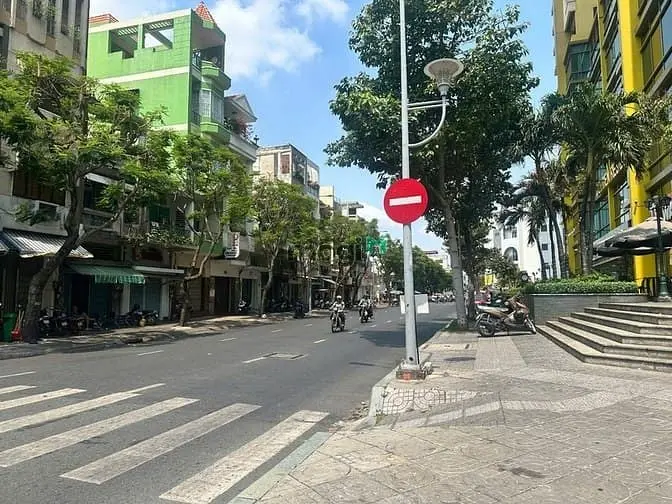 Cho Thuê Nhà Góc 2Mt 927 Nguyễn Trãi- Dương Tử Giang, Q.5