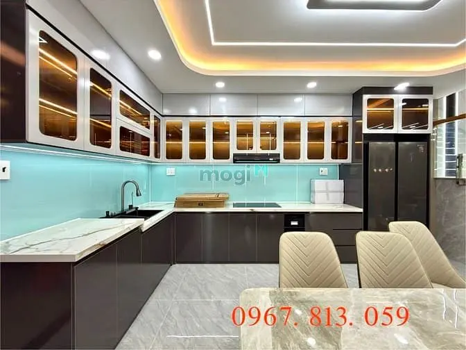 Nhà Bên Nhà Máy Bia Heineken Dt:4X15M, Lửng, 3 Lầu, 4Pn, Gara Xe