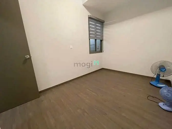 Chung Cư Phú Thạnh, Nguyễn Sơn, Tp: 97M2, 3P Ngủ, 2Wc, Ban Công, 9Tr/T