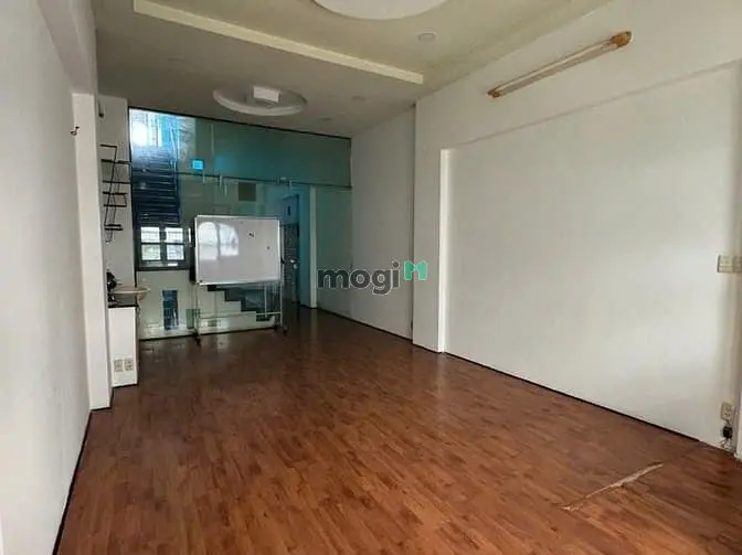 Nhà Hẻm Lạc Long Quân - Lý Thường Kiệt - 2 Tầng - 7 Phòng - An Ninh