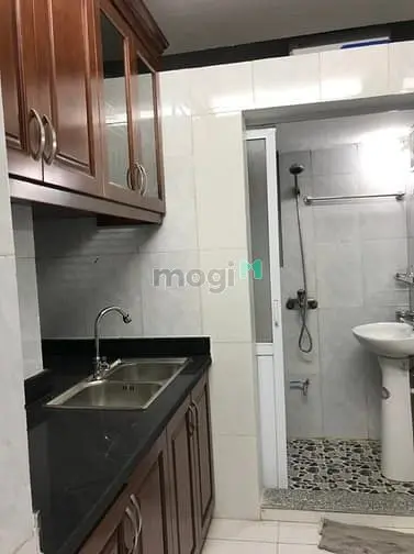 Nhà Đẹp Ngõ Đê La Thành, Giá 19 Tỷ, Hơn 64M2, Lô Góc, Kd Được