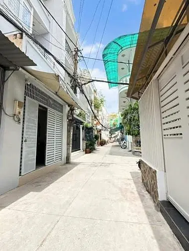 💥💥 Nhà Đẹp Cmt8 Quận 10- Ngang 4M- Hẻm Oto- Giá Bán Chỉ 1 Tỷ 705 Tr