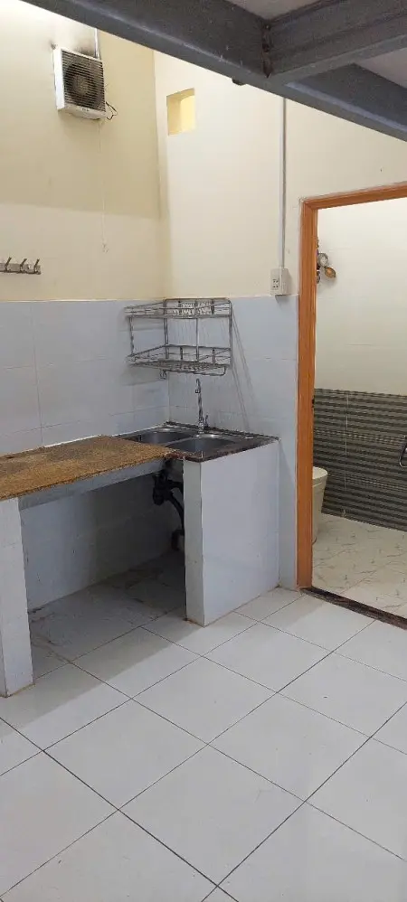 Phòng Trọ Trịnh Đình Trọng, Ngã Tư Âu Cơ Lạc Long Quân