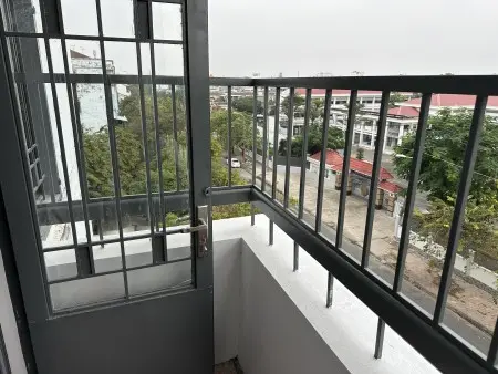 Cho Thuê Căn Hộ 75 Mét Vuông, Đối Diện Là Thpt Trường Chinh Đường Dn11, Đông Hưng Thuận, Q12