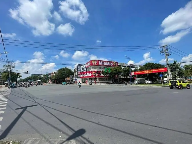 Cho Thuê Góc 2Mt Tên Lửa – Vị Trí Lý Tưởng Mở Ngân Hàng/Showroom/F&B