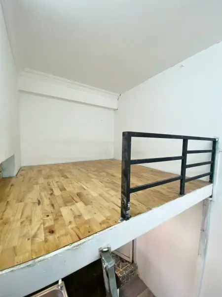Phòng Gác Cửa Sổ Lớn- Lầu 1 - Bếp - Gần Ngay Vincom Phan Văn Trị 300M