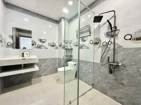 Phòng Mới Ban Công- Đầy Đủ Nội Thất, Ngay Aeon Bình Tân - Kinh Dương Vương - Bến Xe Miền Tây