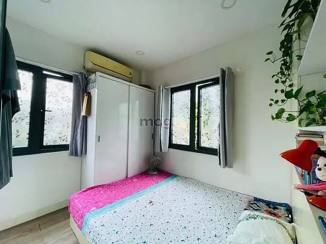 Cực Hiếm Nhà Lê Hồng Phong,Q10-Giá:1 Tỷ565-3Pn 4Wc-Dt:43M²-Ntcb-Shr