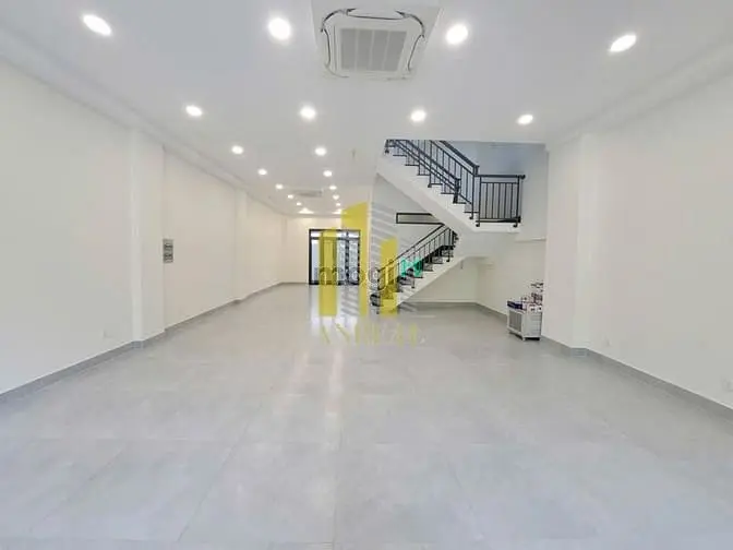 Cho Thuê Nhà Sàn Trống - Mới Đẹp - Có Máy Lạnh Giá 70 Triệu