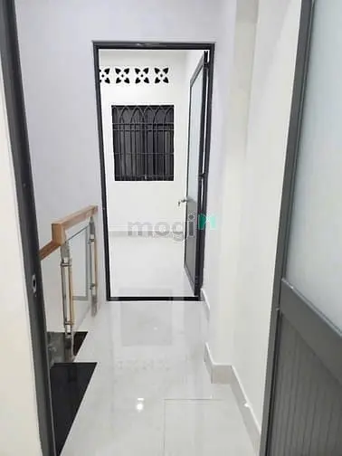 Nhà : Lê Văn Việt P.tăng Nhơn Phú B Q.thủ Đức