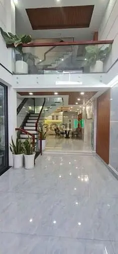 Nhà Đẹp 5 Tầng - Trường Chinh - Gần Cộng Hòa - Hoàng Hoa Thám - Etown