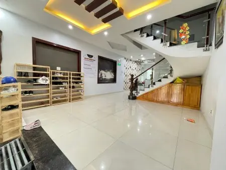 Ktx Nam Full Nội Thất – Kế Bên Đh Giao Thông Vận Tải, Máy Lạnh 24/24