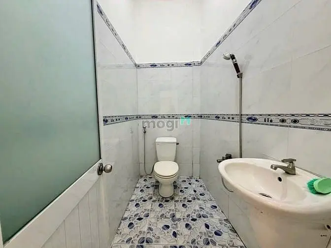 Chủ Kẹt Tiền Bán Tháo Nhà Chính Chủ Hẻm Xe Hơi 4M 1 Sẹc Mai Xuân Thuon